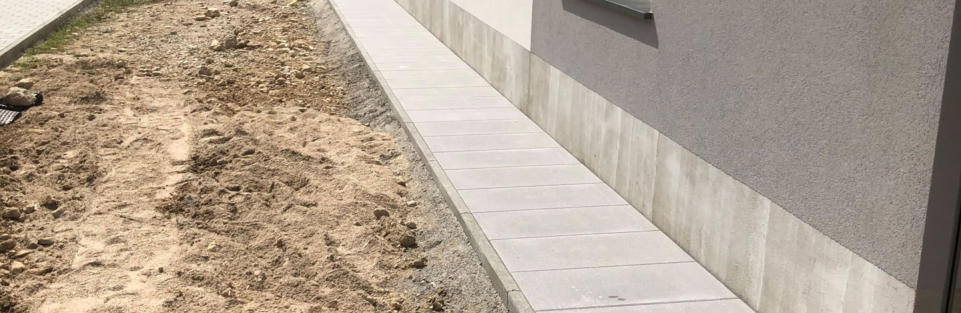 Tlakovanje dvorišč